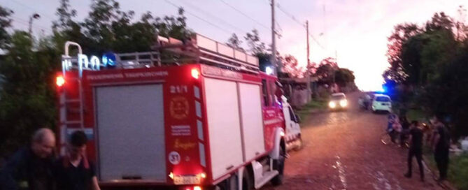 IGUAZÚ: Una vivienda quedó destruida por un incendio en la avenida Almafuerte